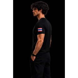 Single Scan T-Shirt porté de profil avec drapeau thaïlandais